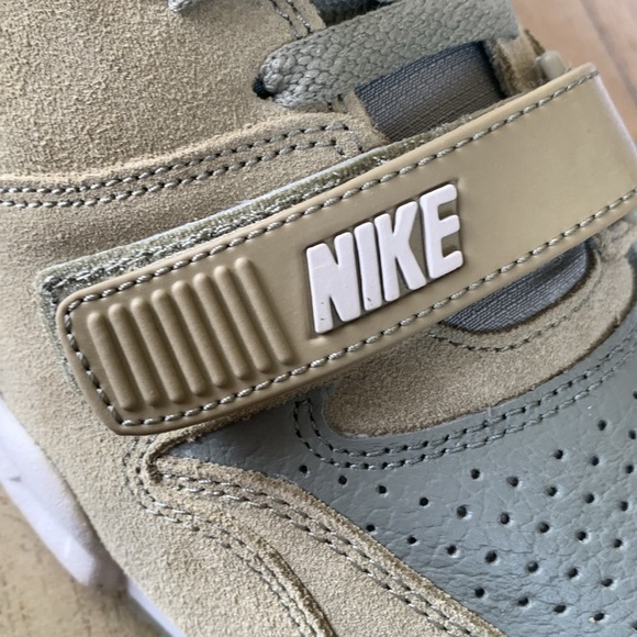 Air max 1 grey neutral olive and bone - Picture 9 of 12